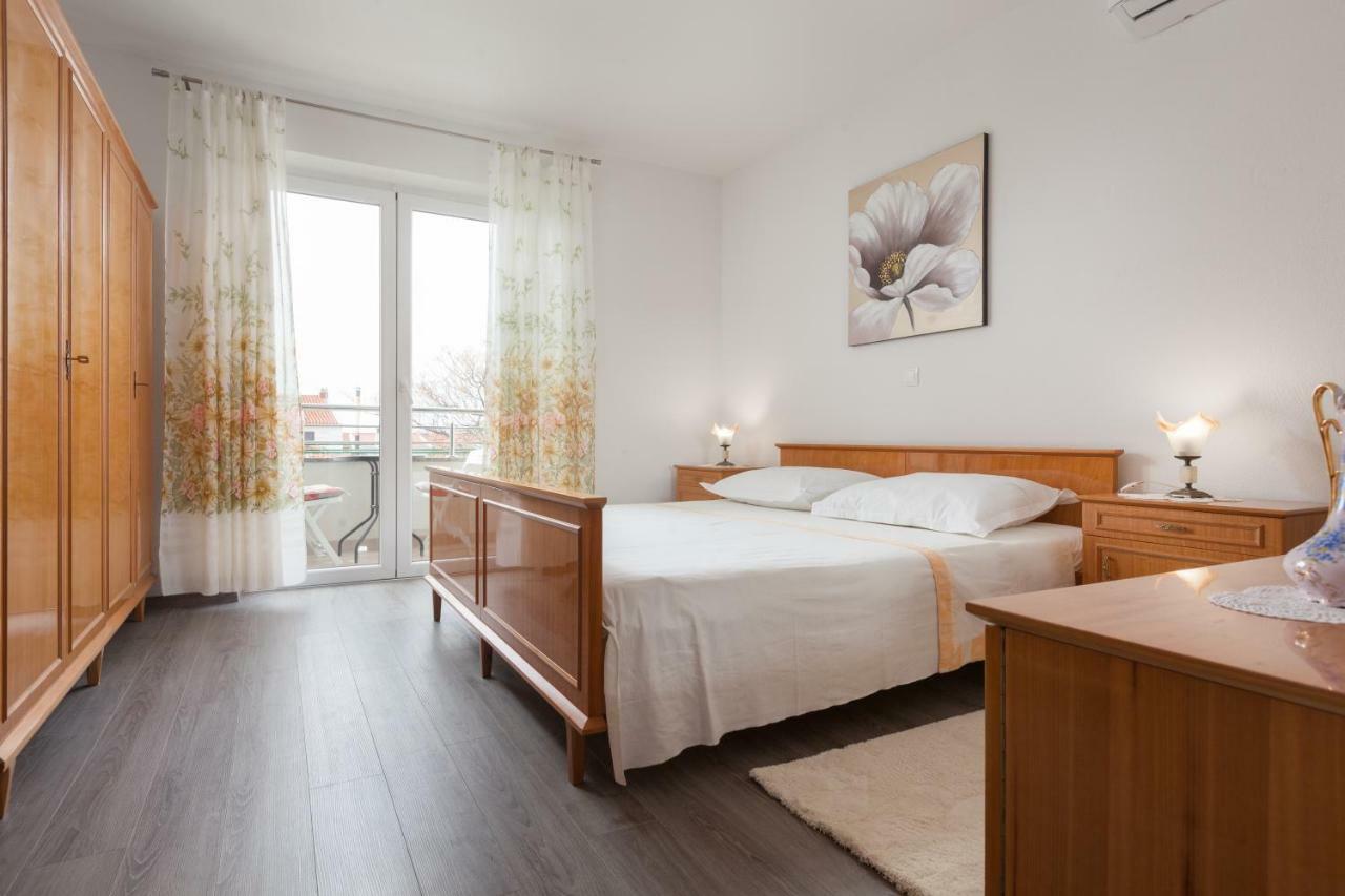 Apartments Turtle Gardens Makarska Bagian luar foto